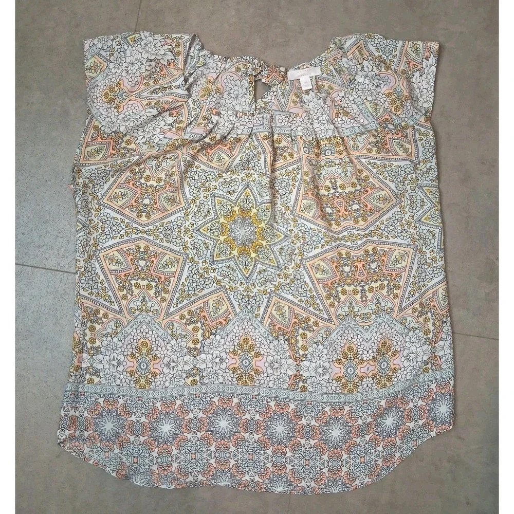 Lauren Conrad Geometric Shirt Womens Size Medium - Picture 2 of 8